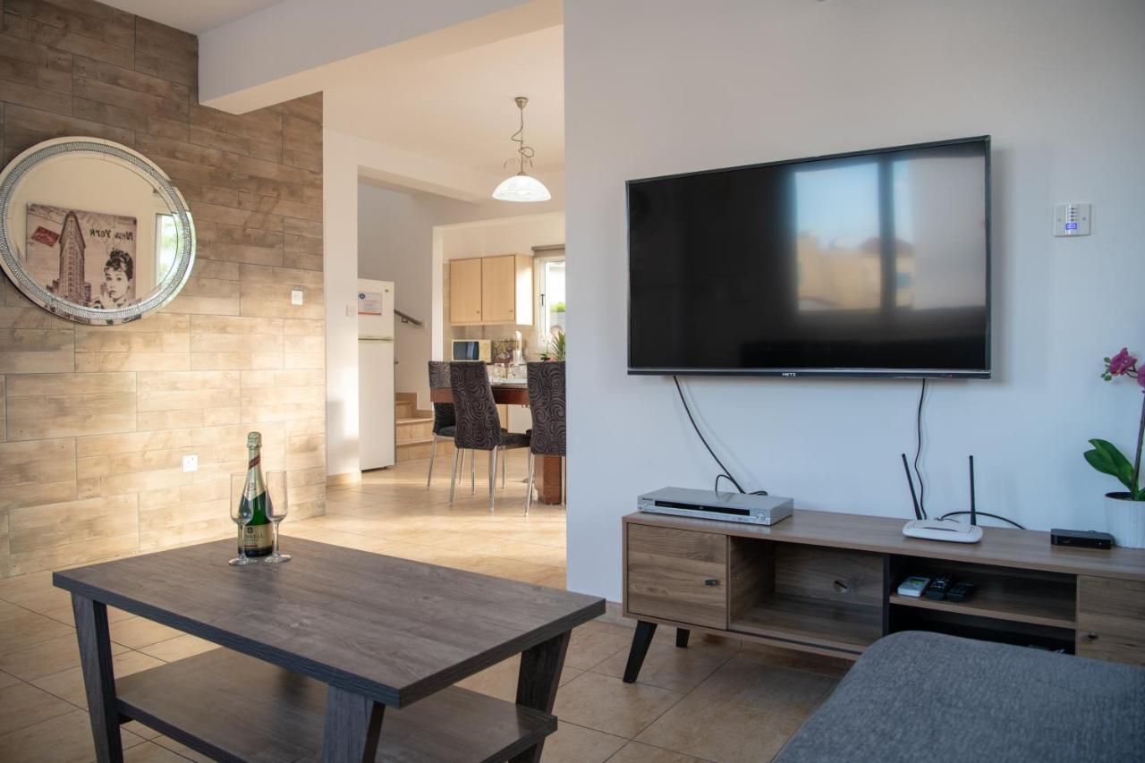 Villa Ruby Evelyn Протарас Екстериор снимка